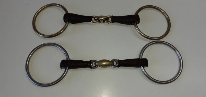 Gainerie de mors en cuirs rond – Image 1